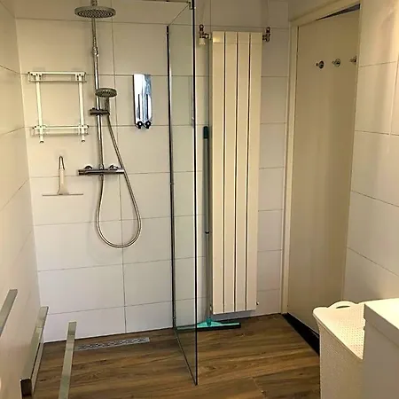 Kleine Vliet 4*